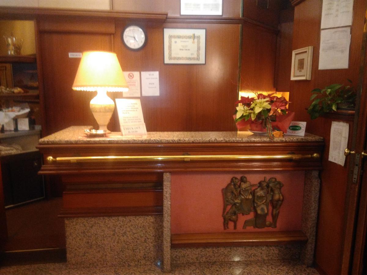فيرونا Hotel Elena المظهر الخارجي الصورة