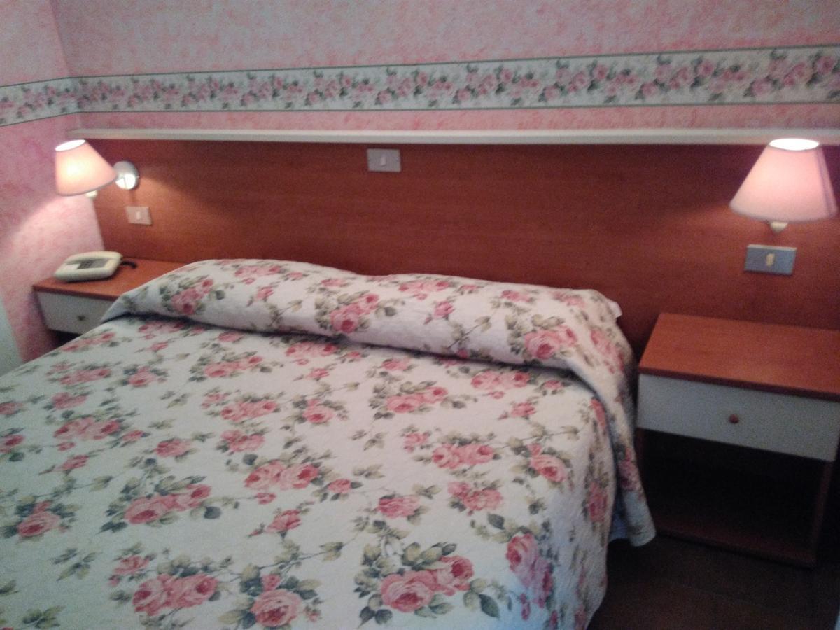 فيرونا Hotel Elena المظهر الخارجي الصورة