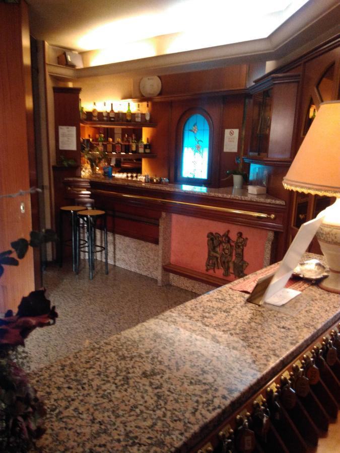فيرونا Hotel Elena المظهر الخارجي الصورة