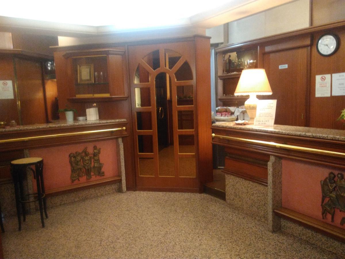 فيرونا Hotel Elena المظهر الخارجي الصورة